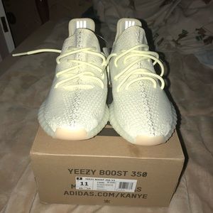 Yeezy 350v2 Butter Size 11